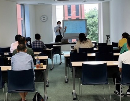 セミナー講師の様子